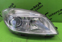 Laden Sie das Bild in den Galerie-Viewer, Frontscheinwerfer Skoda Fabia 5J1941016B Rechts Scheinwerfer Headlight
