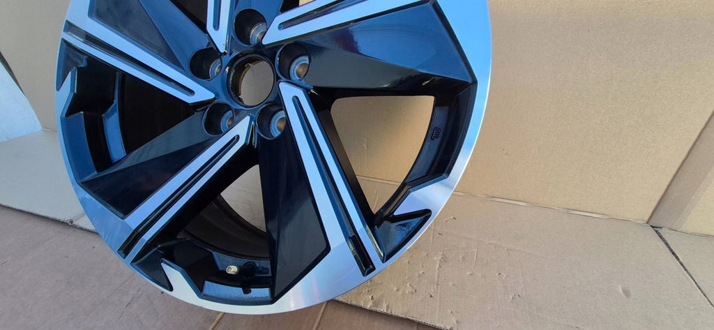 1x Alufelge 18 Zoll 7.0" 5x114.3 38ET 4250G472 Mitsubishi Eclipse Cross I FEL3203125483nb