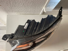 Load image into Gallery viewer, Frontscheinwerfer Citroën Spacetourer 9808569080 Xenon Links Headlight