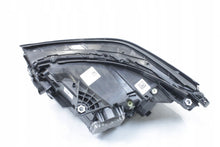 Laden Sie das Bild in den Galerie-Viewer, Frontscheinwerfer BMW 5A798D2-08 Rechts Scheinwerfer Headlight SCH5571882448aa
