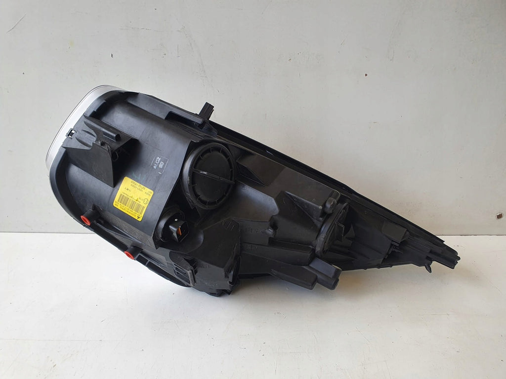 Frontscheinwerfer Kia Venga 92102-1P000 Rechts Scheinwerfer Headlight