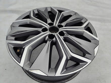 Load image into Gallery viewer, 1x Alufelge 19 Zoll 7.0" 5x108 41ET Glanz Graphit 9834512480 Citroën Ds4 Ds 4 Mg FEL5211956080gj