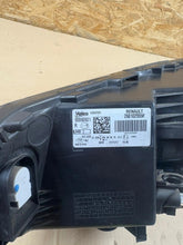 Load image into Gallery viewer, Frontscheinwerfer Renault Megane IV 260102555R LED Rechts Scheinwerfer Headlight SCH9183113044uv