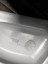 Load image into Gallery viewer, 1x Alufelge 17 Zoll 7.0" 5x112 51ET 5H0601025C VW Golf Rim Wheel FEL3485855781rh
