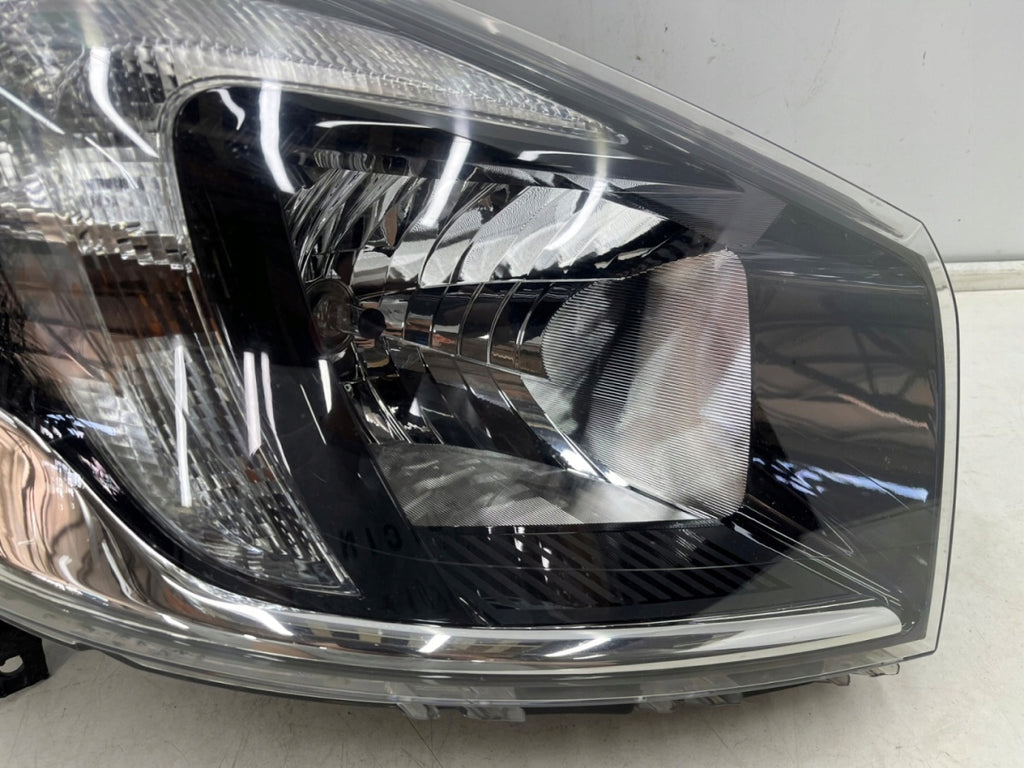 Frontscheinwerfer Opel Vivaro B 93461905 Rechts Scheinwerfer Headlight SCH4649842774nd