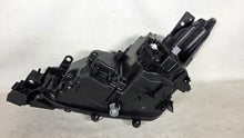 Laden Sie das Bild in den Galerie-Viewer, Frontscheinwerfer Mazda 3 Bm BSP551030 Rechts Scheinwerfer Headlight SCH1051424606oh