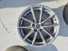 Load image into Gallery viewer, 1x Alufelge 17 Zoll 7.5" 5x112 27ET 6868217 BMW G31 G30 Rim Wheel FEL9077010879cv