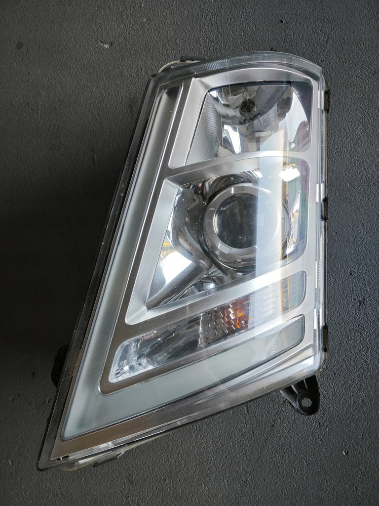 Frontscheinwerfer Volvo 22239247 Links Scheinwerfer Headlight SCH6021888308au
