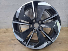 Load image into Gallery viewer, 1x Alufelge 18 Zoll 7.5" 5x112 48ET Glanz Schwarz 5E3601025N Skoda Octavia I FEL8333061733ag