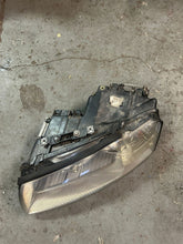 Laden Sie das Bild in den Galerie-Viewer, Frontscheinwerfer Audi A8 5DV00829000 Xenon Links Scheinwerfer Headlight