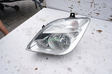 Laden Sie das Bild in den Galerie-Viewer, Frontscheinwerfer Mercedes-Benz Sprinter Links Scheinwerfer Headlight