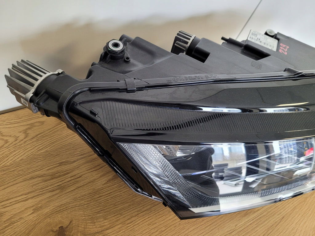 Frontscheinwerfer Skoda Octavia Fabia 5E4941016B Rechts Scheinwerfer Headlight SCH3968312572jf