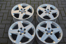 Laden Sie das Bild in den Galerie-Viewer, 4x Alufelge 16 Zoll 6.5" 5x108 52 5ET Silber Volvo V60 I S40 Rim Wheel FEL9349809362cz