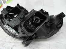 Laden Sie das Bild in den Galerie-Viewer, Frontscheinwerfer Opel Vivaro Zafira Life 00218274-01 Xenon Rechts Headlight