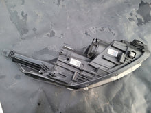 Laden Sie das Bild in den Galerie-Viewer, Frontscheinwerfer Kia Ceed 92101J7500 Full LED Ein Stück (Rechts oder Links)