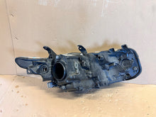 Laden Sie das Bild in den Galerie-Viewer, Frontscheinwerfer Toyota Auris 81150-02K30 8115002K30 LED Links Headlight