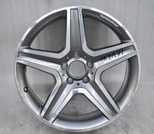 Load image into Gallery viewer, 1x Alufelge 19 Zoll 8.0" 5x112 43 5ET A1564010600 Mercedes-Benz X156 Rim Wheel FEL3816072233kp
