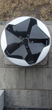 Load image into Gallery viewer, 1x Alufelge 20 Zoll 8.0" 5x112 47ET Glanz Schwarz 10A601025T VW Id.3 Id.4 FEL2190038315pc