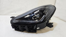 Laden Sie das Bild in den Galerie-Viewer, Frontscheinwerfer Maserati I 06702930760 Links Scheinwerfer Headlight SCH9162323775yw