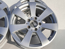 Laden Sie das Bild in den Galerie-Viewer, 4x Alufelge 16 Zoll 7.0" 5x112 43ET Glanz Silber A2044011102 Mercedes-Benz W204 FEL8850297241hn