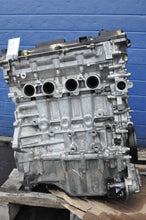Load image into Gallery viewer, Motor Toyota C-Hr 2ZR-FXE 1.8 122PS 90kW 22TKm 2021 Diesel Engine Unkomplett
