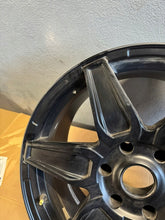 Laden Sie das Bild in den Galerie-Viewer, 1x Alufelge 20 Zoll 9.0" 5x139.7 51233 Rim Wheel FEL2094671495fk