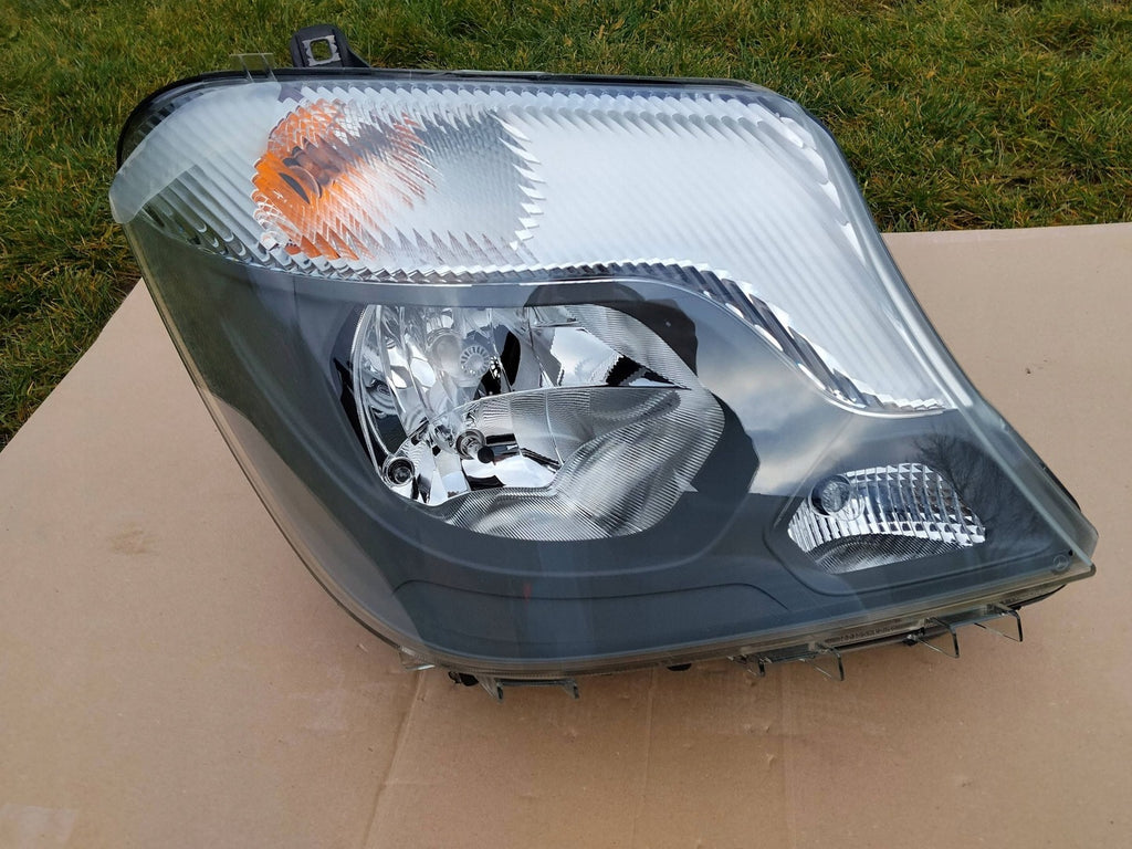 Frontscheinwerfer Mercedes-Benz Sprinter A9068202461 Rechts Headlight SCH2471301014nj