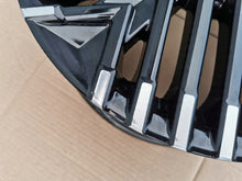 Load image into Gallery viewer, 1x Alufelge 17 Zoll 6.5&quot; 5x114.3 45ET Glanz Schwarz R337653 Nissan Leaf