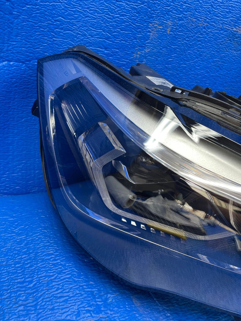 Frontscheinwerfer BMW X1 F48 5A01177 Ein Satz Scheinwerfer Headlight SCH8089802016cl