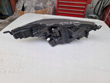 Load image into Gallery viewer, Frontscheinwerfer Toyota Yaris Full LED Links Scheinwerfer Headlight SCH4341880884vv