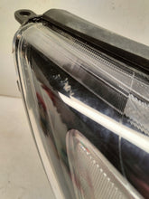 Load image into Gallery viewer, Frontscheinwerfer Kia Sorento III 92102C5200 Xenon Rechts Scheinwerfer Headlight