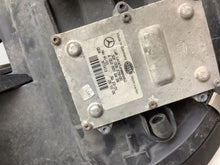 Laden Sie das Bild in den Galerie-Viewer, Frontscheinwerfer Mercedes-Benz W211 Rechts Scheinwerfer Headlight SCH1143897919fy