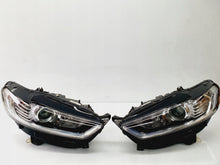 Laden Sie das Bild in den Galerie-Viewer, Frontscheinwerfer Ford Mondeo 89911934 89911935DS7313W030EC DS7313W029EC FALSE SCH1384028668sy
