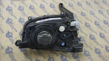 Laden Sie das Bild in den Galerie-Viewer, Frontscheinwerfer Toyota Prius 99226-91002 Links Scheinwerfer Headlight SCH1013335252ac