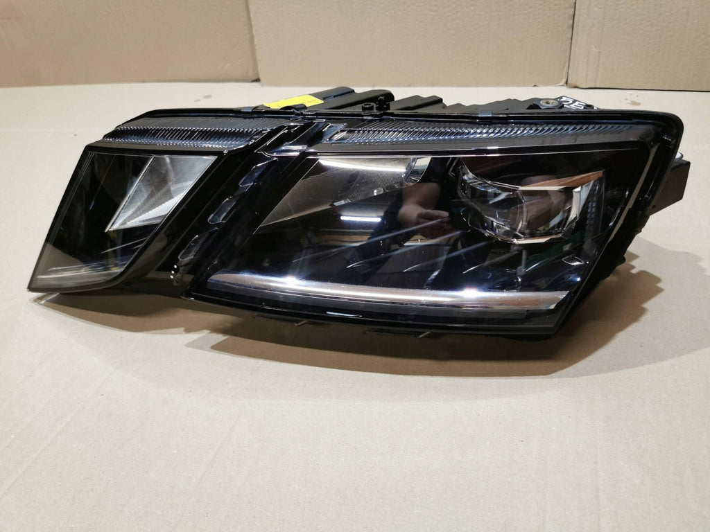 Frontscheinwerfer Skoda Octavia III 5E1941015 Links Scheinwerfer Headlight SCH7844847439uu