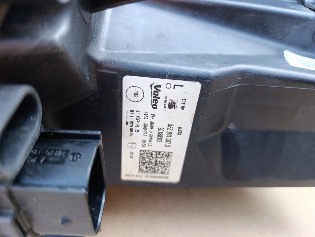 Frontscheinwerfer Seat Leon 5FB941007G LED Ein Stück (Rechts oder Links)