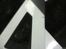 Laden Sie das Bild in den Galerie-Viewer, 1x Alufelge 17 Zoll 7.0&quot; 5x112 45ET Glanz Silber 5E0601025 Skoda Rim Wheel