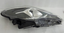 Load image into Gallery viewer, Frontscheinwerfer Toyota Yaris Rechts Scheinwerfer Headlight