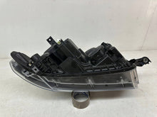 Load image into Gallery viewer, Frontscheinwerfer Man Tge Crafter 7C1941006A Rechts Scheinwerfer Headlight SCH5814575055yv
