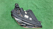 Laden Sie das Bild in den Galerie-Viewer, Frontscheinwerfer Mercedes-Benz W213 A2139060210 Full LED Rechts Headlight SCH3785633371vk