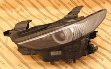Laden Sie das Bild in den Galerie-Viewer, Frontscheinwerfer Mazda III BCJH-51040 LED Links Scheinwerfer Headlight