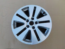 Laden Sie das Bild in den Galerie-Viewer, 1x Alufelge 17 Zoll 7.0&quot; 5x110 55ET Subaru Forester Rim Wheel