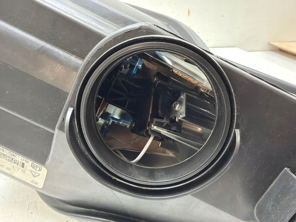 Frontscheinwerfer Ford Mondeo BS7113D154AB Rechts Scheinwerfer Headlight SCH5841082131hz