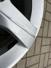 Load image into Gallery viewer, 1x Alufelge 16 Zoll 7.0&quot; 5x108 9671401180 Peugeot 508 Rim Wheel