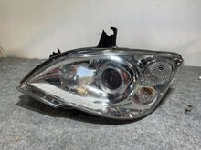 Laden Sie das Bild in den Galerie-Viewer, Frontscheinwerfer Mercedes-Benz Viano W639 Vito A6398202861 Links Headlight SCH6681489188oz