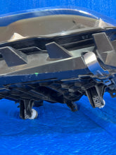 Load image into Gallery viewer, Frontscheinwerfer BMW G06 5A27987-01 Laser Links Scheinwerfer Headlight