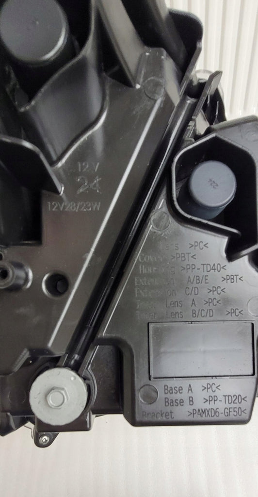 Frontscheinwerfer Toyota Corolla 81150-02T51-00 Links Scheinwerfer Headlight SCH4442574753om