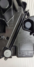 Laden Sie das Bild in den Galerie-Viewer, Frontscheinwerfer Toyota Corolla 81150-02T51-00 Links Scheinwerfer Headlight SCH4442574753om