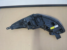 Laden Sie das Bild in den Galerie-Viewer, Frontscheinwerfer Kia Sportage Rechts Scheinwerfer Headlight SCH8133728219te