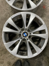 Laden Sie das Bild in den Galerie-Viewer, 1x Alufelge 17 Zoll 8.0" 5x120 20ET 6783282 BMW E60 E61 Rim Wheel FEL6720633074zu